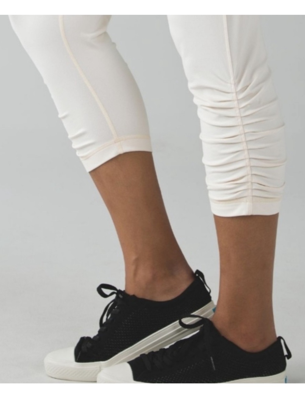 Lululemon Sunset Salutation Loose Fit Crop Yoga Pants Size 4 Creme White - Picture 3 of 9